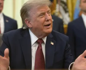 Imagem ilustrativa da imagem Não vamos ceder à violência política, diz Trump em jantar com jornalistas