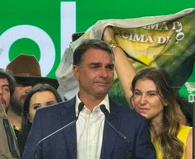 Imagem ilustrativa da imagem PL lança candidatura de Flávio Bolsonaro à Presidência