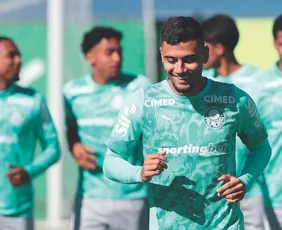 Imagem ilustrativa da imagem Palmeiras volta à campo contra o Coritiba para defender a liderança