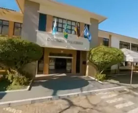 Imagem ilustrativa da imagem Polícia investiga lista online que classificou 65 alunas em categorias sexuais