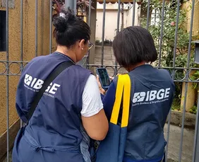Imagem ilustrativa da imagem Processo seletivo do IBGE oferece mais de 8 mil vagas e salários até R$ 4 mil