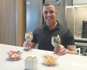 Imagem ilustrativa da imagem Quatro receitas refrescantes de ceviche com frutas