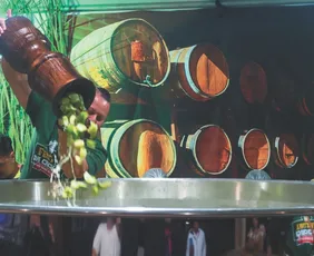 Imagem ilustrativa da imagem Recorde com caipirinha de 1.500 litros em festival de São Roque do Canaã