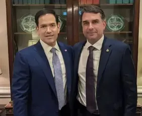 Imagem ilustrativa da imagem Rubio agradece apoio em carta de Flávio Bolsonaro mas mantém pressão sobre tarifaço