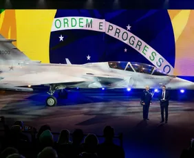 Imagem ilustrativa da imagem Saab lança caça Gripen desenvolvido com brasileiros