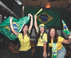 Imagem ilustrativa da imagem Sextou em clima de torcer pela Seleção Brasileira na Grande Vitória
