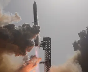 Imagem ilustrativa da imagem SpaceX lança Starship com sucesso e abre caminho para voo orbital