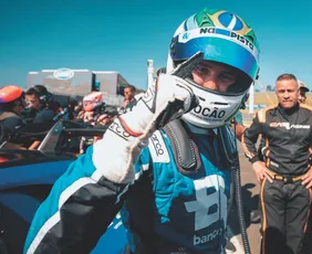 Imagem ilustrativa da imagem Stock Car: Baptista celebra 2ª vitória no ano