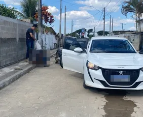 Imagem ilustrativa da imagem Suspeito de matar pai e filho a facadas é preso escondido em Linhares
