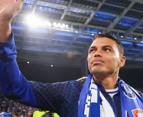 Imagem ilustrativa da imagem Thiago Silva deixa o Porto após cinco meses de clube
