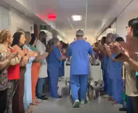 Imagem ilustrativa da imagem VÍDEO: funcionários de hospital fazem corredor de honra a doador de órgãos no ES