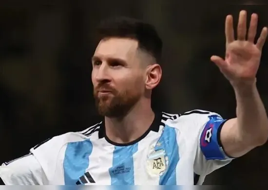 Imagem ilustrativa da imagem Messi se despede da Argentina com recordes e mira milésimo gol
