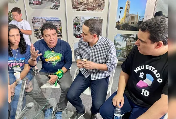 Maguinha Malta, Magno Malta, Lorenzo Pazolini e Erick Musso durante um evento ainda em 2025