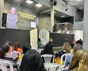 Imagem ilustrativa da imagem Agosto Lilás: palestras em igrejas ampliam debate sobre violência doméstica