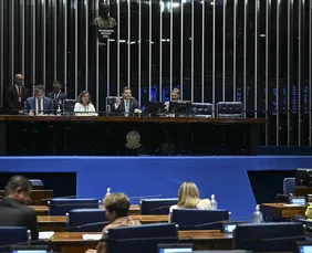 Imagem ilustrativa da imagem Alcolumbre diz que Senado vota fim da escala 6x1 após as eleições