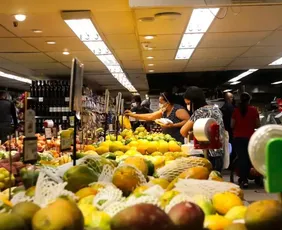 Imagem ilustrativa da imagem Empresários do setor de supermercados divididos sobre reabertura aos domingos no ES