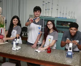 Imagem ilustrativa da imagem Escolas abrem temporada de bolsões para descontos no Ensino Médio