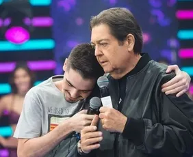 Imagem ilustrativa da imagem Faustão homenageia o filho, João Silva, na TV: 'Faz o estilo dele'