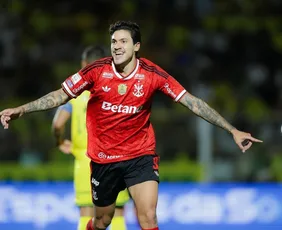 Imagem ilustrativa da imagem Flamengo goleia Mirassol, cola no Palmeiras e esquenta briga no Brasileiro