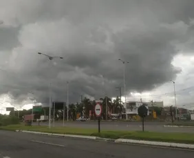 Imagem ilustrativa da imagem Inmet emite alerta de tempestade com queda de granizo no ES para esta quinta
