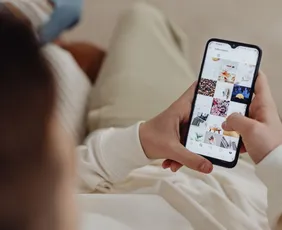 Imagem ilustrativa da imagem Instagram terá 'modo escola' e veto a filtro de beleza para adolescentes