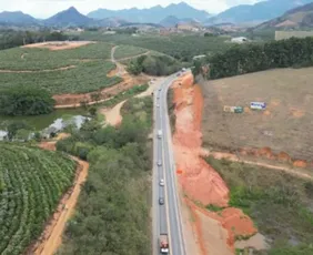 Imagem ilustrativa da imagem KM 235 da BR-101 é interditado em Fundão para explosão controlada