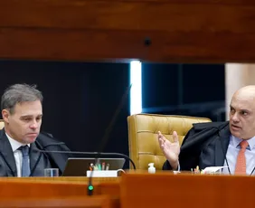 Imagem ilustrativa da imagem Moraes pede a Fachin que investigue Mendonça no inquérito das fake news