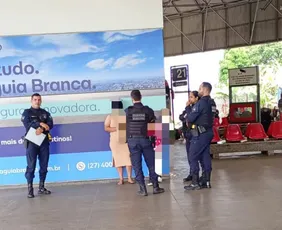 Imagem ilustrativa da imagem Mulher condenada a 9 anos de prisão é detida na Rodoviária de Vitória