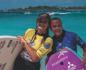Imagem ilustrativa da imagem Neymara Carvalho e Luna Hardman avançam às quartas nas Maldivas