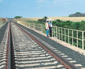 Imagem ilustrativa da imagem Obra em ferrovia beneficia o Espírito Santo