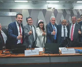 Imagem ilustrativa da imagem Redução da jornada de trabalho para 40 horas avança no Senado