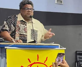 Imagem ilustrativa da imagem “Vamos dialogar com os diferentes”, diz Fabian em convenção do Psol no ES