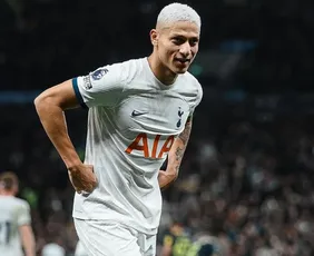 Imagem ilustrativa da imagem A cruzada entre Richarlison e Tottenham: o que fazer para deixar o clube?