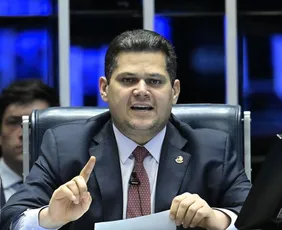 Imagem ilustrativa da imagem Alcolumbre anuncia sessões para discutir e votar fim da escala 6x1