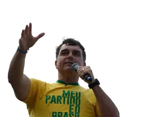 Imagem ilustrativa da imagem Aliado de Trump diz que Flávio Bolsonaro chegou aos EUA