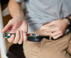 Imagem ilustrativa da imagem Anvisa aprova 12 novas canetas para diabetes e obesidade em 2026; veja os preços
