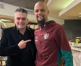 Imagem ilustrativa da imagem Astros do futebol brasileiro compraram diploma falso por R$ 100 mil com ex-jogador