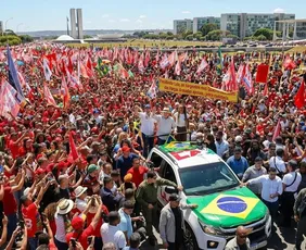 Imagem ilustrativa da imagem Atos a favor de Lula neste domingo em Vitória e Vila Velha