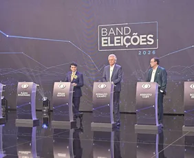 Imagem ilustrativa da imagem Band confirma debate com Lula e manterá púlpito de Flávio Bolsonaro vazio