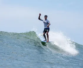 Imagem ilustrativa da imagem Capixaba termina como o melhor brasileiro no Mundial de Longboard Surf