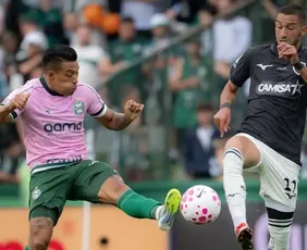 Imagem ilustrativa da imagem Coritiba e Botafogo empatam e mantêm jejum de vitórias no Brasileirão