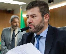 Imagem ilustrativa da imagem Deputado estadual Amilton Filho morre aos 41 anos em acidente de carro em Goiás