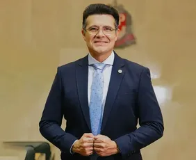 Imagem ilustrativa da imagem Deputado estadual Marcelo Aguiar é detido após disparo em bar