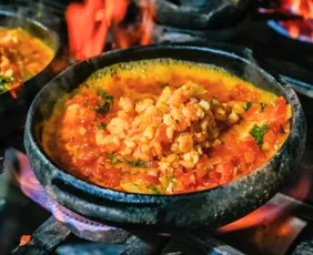 Imagem ilustrativa da imagem Dia da Moqueca: pesquisa do Procon revela variações de preço de até 258% em Vitória