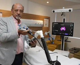 Imagem ilustrativa da imagem ES realiza primeiras cirurgias de joelho com auxílio de robô neste sábado