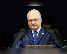 Imagem ilustrativa da imagem Fachin suspende decisão de Mendonça que afastou diretor-geral da PF