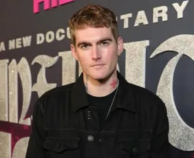 Imagem ilustrativa da imagem Filho de Cindy Crawford, Presley Gerber morre aos 27 anos nos EUA