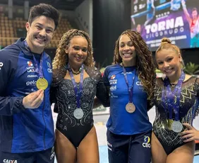 Imagem ilustrativa da imagem Flávia Saraiva e Rebeca Andrade fazem dobradinha na trave; Nory conquista o ouro