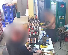 Imagem ilustrativa da imagem Homem é demitido após furtar bar durante horário de trabalho em Guarapari