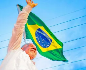 Imagem ilustrativa da imagem Lula toma posse para quarto mandato em 5 de janeiro de 2027; entenda mudança